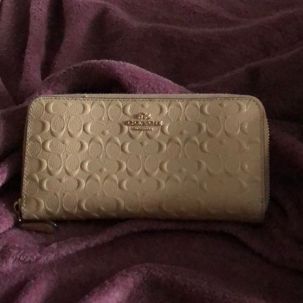 Coach embossed (signature) wallet